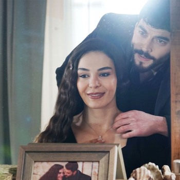 Hercai - Poze oficiale // Rezumate // Fragmente traduse  - Pagina 22 A1aefe1371681191