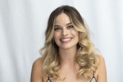 Марго Робби (Margot Robbie) 'Once Upon A Time In Hollywood' press conference (July 12, 2019) D7ee2a1340141082