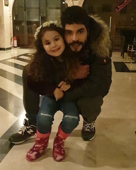 Hercai - set - poze - Pagina 12 C4b21a1368872876