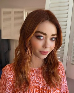 Sarah Hyland - Page 3 6376f11371377451