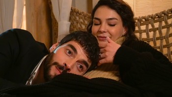 Hercai - Poze oficiale // Rezumate // Fragmente traduse  - Pagina 22 A4a4121372666372