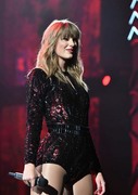 Taylor Swift - Page 4 607bb31363775344