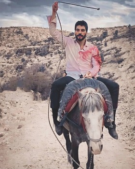 Hercai - set - poze - Pagina 10 89fbd11359413597