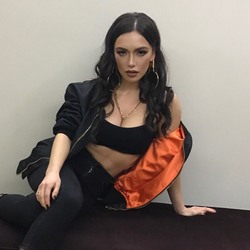 https://thumbs2.imagebam.com/3b/4c/c9/9986f31344951751.jpg