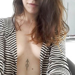 Teen girl takes selfpics and shows her naked body