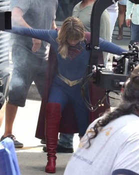 Melissa Benoist - The Power of Women In Spandex - Forums