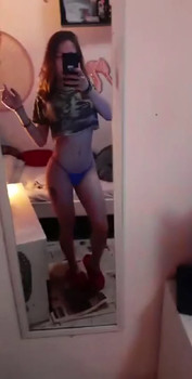 She sending a video to her ex hubby - nsfw Videos