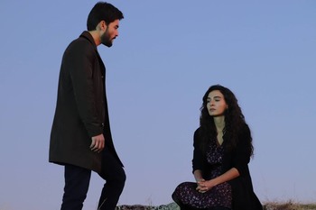 Hercai - Poze oficiale // Rezumate // Fragmente traduse  - Pagina 7 Ec1a0c1326428685