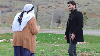 Hercai - Poze oficiale // Rezumate // Fragmente traduse  - Pagina 12 A858301338244934