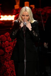 Christina Aguilera B1b6e51335278068