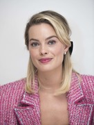 Марго Робби (Margot Robbie) 'Mary Queen of Scots' press conference (Los Angeles, November 16, 2018) Ee67a01340140546