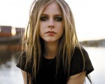 Avril Lavigne 5ac2a01328171175