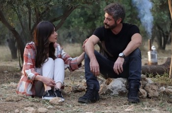 Hercai - Poze oficiale // Rezumate // Fragmente traduse  - Pagina 17 2ad0e11360685155