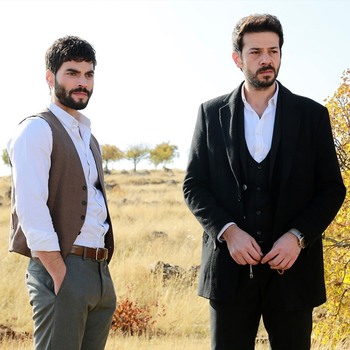 Hercai - Poze oficiale // Rezumate // Fragmente traduse  - Pagina 17 5219a11361681830