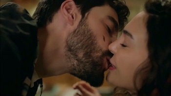 Hercai - Poze oficiale // Rezumate // Fragmente traduse  - Pagina 22 14f45e1371681193