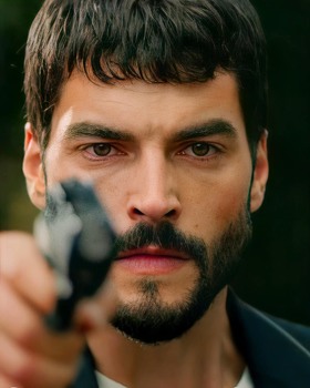 Hercai - Poze oficiale // Rezumate // Fragmente traduse  - Pagina 13 46e66d1354667267