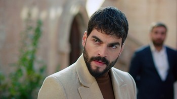 Hercai - Poze oficiale // Rezumate // Fragmente traduse  - Pagina 20 A9c0351366448385