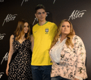 https://thumbs2.imagebam.com/5d/e9/5d/df38821337000626.gif