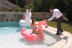 Rich Bitch Public Toy