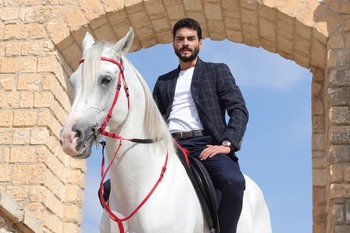 Hercai - Poze oficiale // Rezumate // Fragmente traduse  - Pagina 6 Caccc11324449559