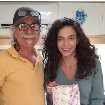 Hercai - set - poze - Pagina 5 45833f1321061260