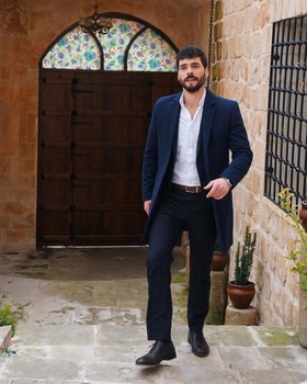 Hercai - Poze oficiale // Rezumate // Fragmente traduse  - Pagina 22 2912a01372666406