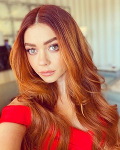 Sarah Hyland - Page 4 1de9921371458996