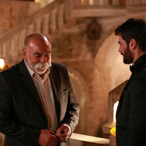 Hercai - Poze oficiale // Rezumate // Fragmente traduse  - Pagina 22 A0c4541372308121