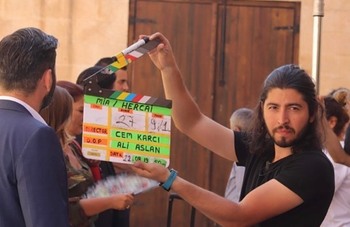 Hercai - set - poze - Pagina 5 Abceb41323558534