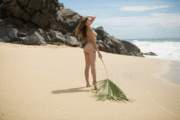 http://thumbs2.imagebam.com/68/57/0d/8d63bd885774104.gif