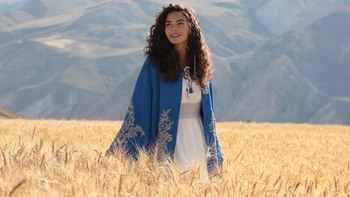 Hercai - Poze oficiale // Rezumate // Fragmente traduse  - Pagina 13 3ca16e1354460239