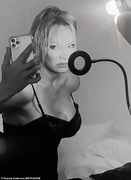 Pamela Anderson - Page 2 7efff81357191959