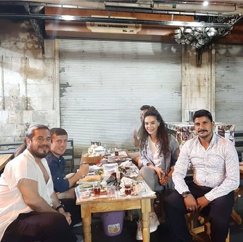 Hercai - set - poze - Pagina 6 452d2f1326343071