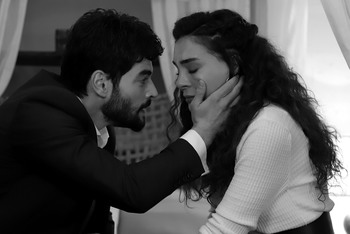 Hercai - Poze oficiale // Rezumate // Fragmente traduse  - Pagina 17 8b6dbb1359748186