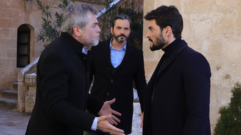 Hercai - Poze oficiale // Rezumate // Fragmente traduse  - Pagina 10 49ffbf1332807622