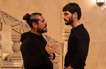 Hercai - set - poze - Pagina 9 3e5cf51352897322