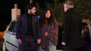 Hercai - Poze oficiale // Rezumate // Fragmente traduse  - Pagina 9 9ad6741331980282