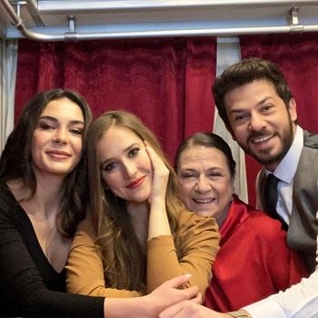 Hercai - set - poze - Pagina 13 8aeb251372307882