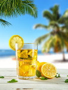 Холодный чай на пляже / Tea drink on beach 497e2d1337918796
