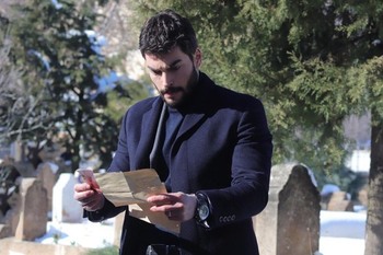 Hercai - Poze oficiale // Rezumate // Fragmente traduse  - Pagina 10 Db055a1332807659