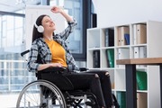 Люди с инвалидностью в офисе / People with disabilities at work in office A04d321352756208