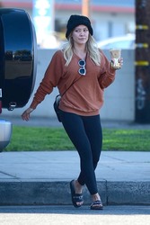 Hilary Duff - Out in Los Angeles 11/10/2019