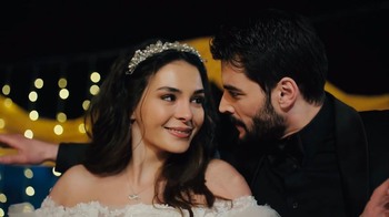 Hercai - Poze oficiale // Rezumate // Fragmente traduse  - Pagina 22 Cf2edf1371937542