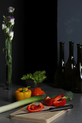  Овощи, бутылки, цветы в темных тонах / Vegetables, bottles, flowers in dark colors A9af441352779468