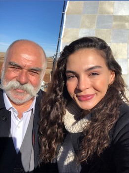 Hercai - set - poze - Pagina 12 E474de1366448999