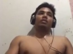 JAKOL HABANG MAY KA CHAT SI GWAPO