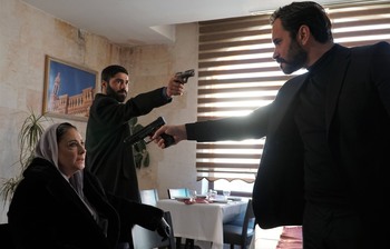 Hercai - Poze oficiale // Rezumate // Fragmente traduse  - Pagina 21 26e0661369499637