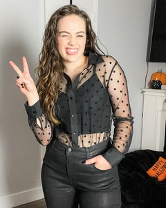 Mary Mouser 7703ca1369761554