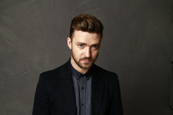 Джастин Тимберлэйк (Justin Timberlake) Kirk McKoy for Los Angeles Times, 25.11.2013 (5xHQ) Fe04fb1340133223