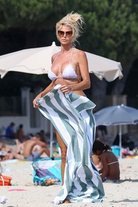 Victoria Silvstedt B3067c1350366819